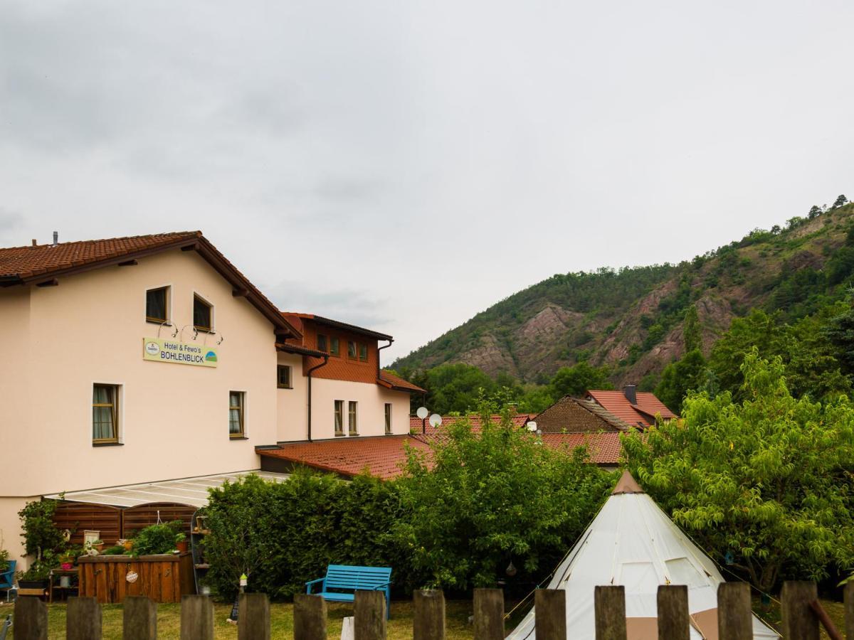 Hotel & Ferienwohnungen Bohlenblick Saalfeld Saale Buitenkant foto